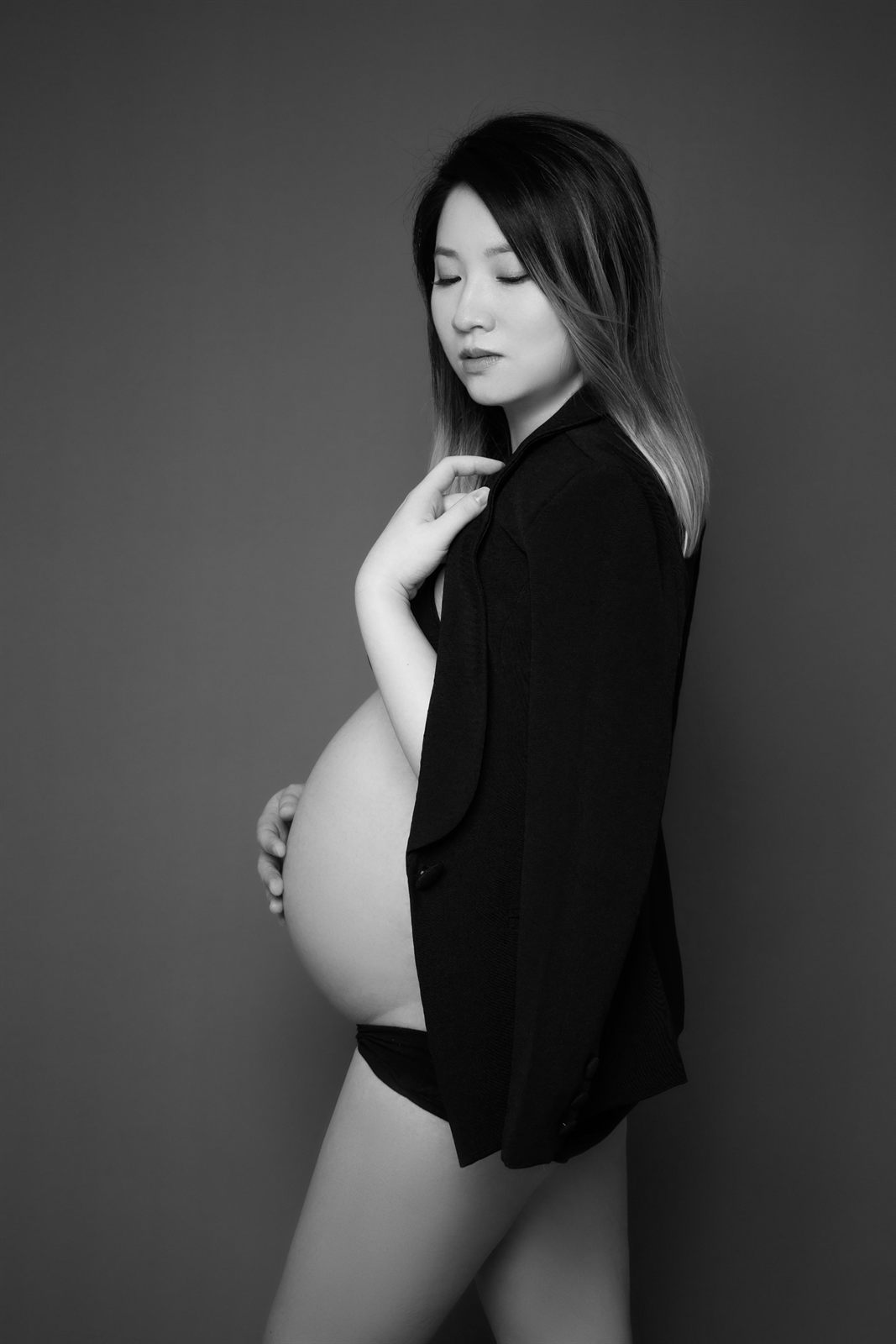 孕婦照 · 黑白風