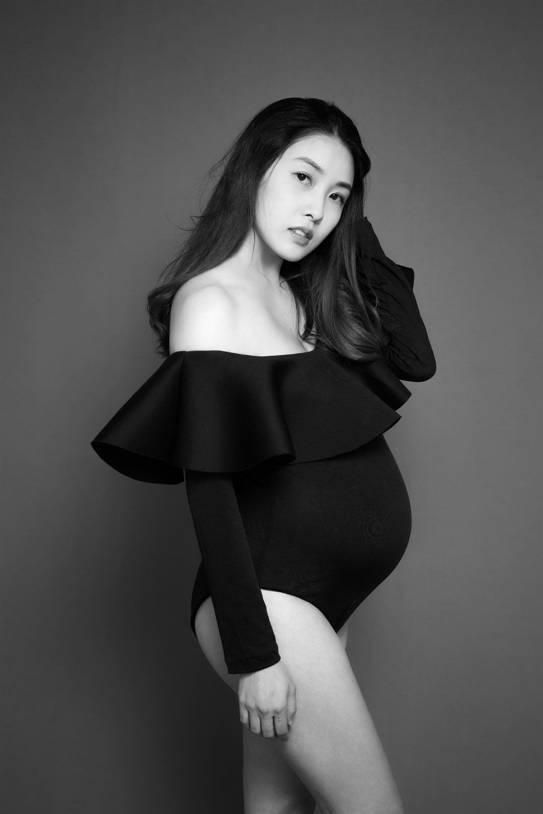孕婦照 · 黑白風